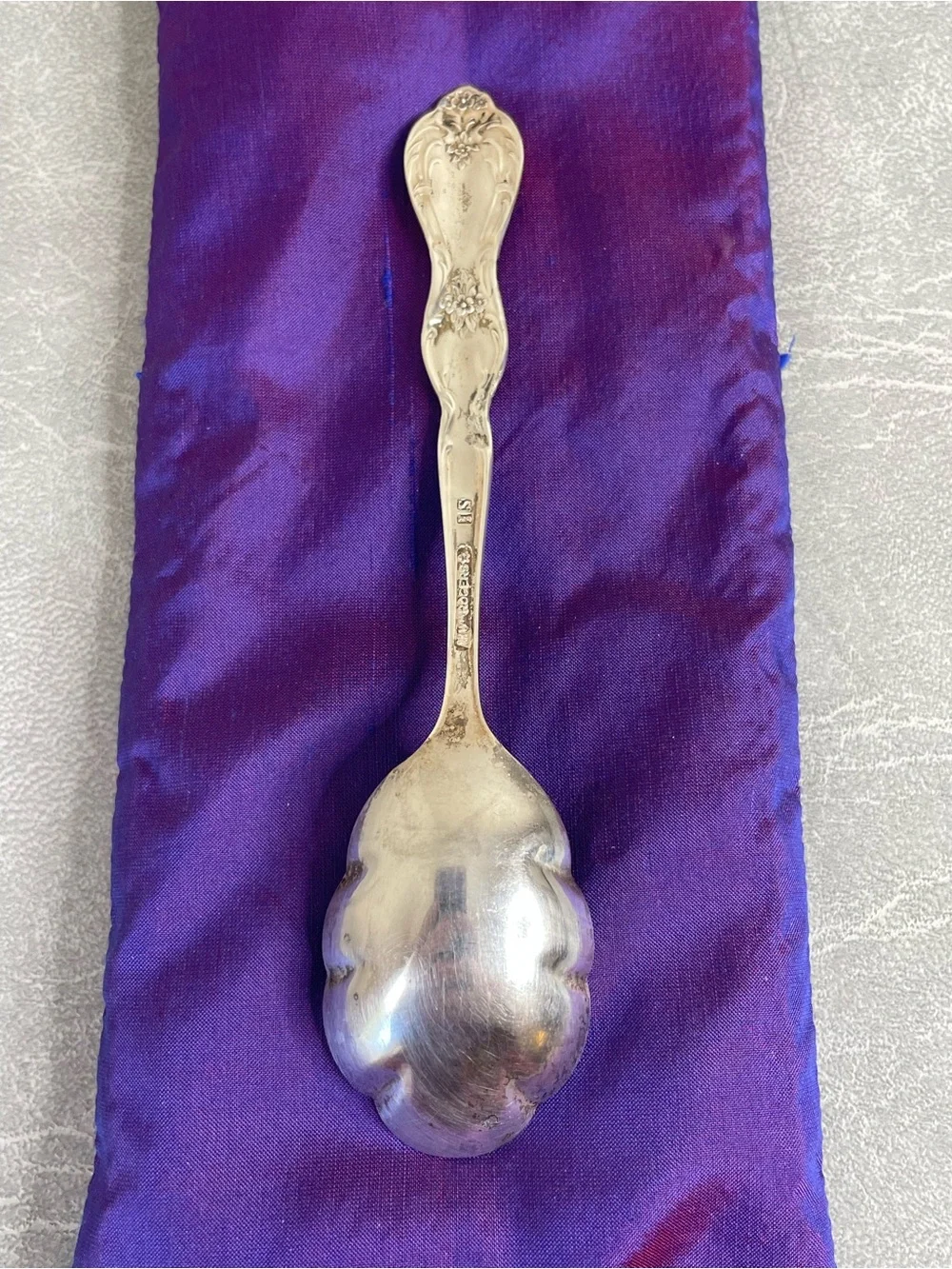WM Rogers Vintage Silver-Plated Shell Sugar Spoon with Ornate Handle
